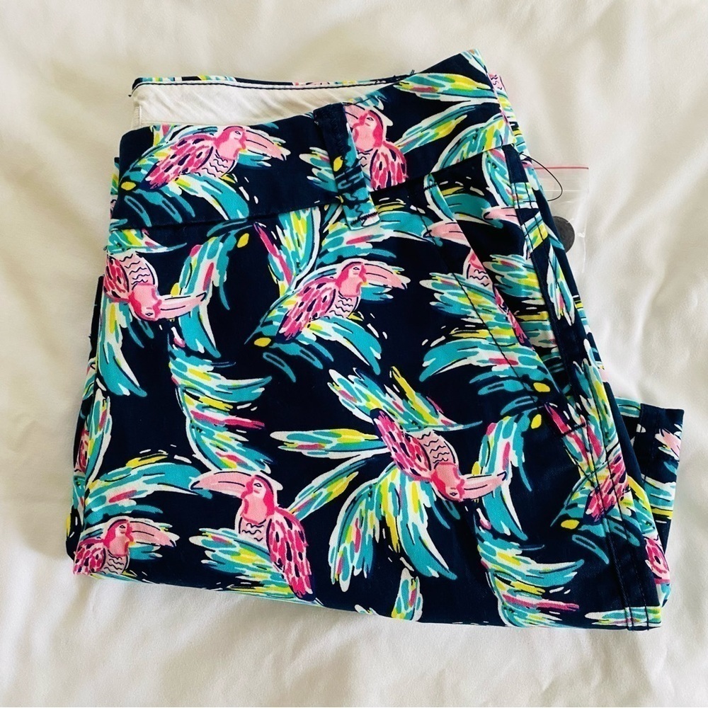 NWT Crown & Ivy Shorts Caroline Toucan Tropical Pink Navy Size 2 - Picture 6 of 6